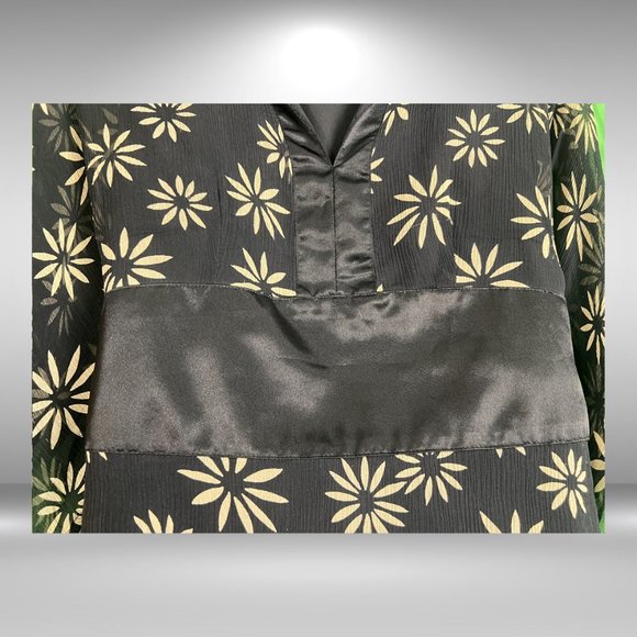 St Tropez West Black and Tan Flower Sheer Kimono Shirt w Satin Sash - Picture 4 of 9